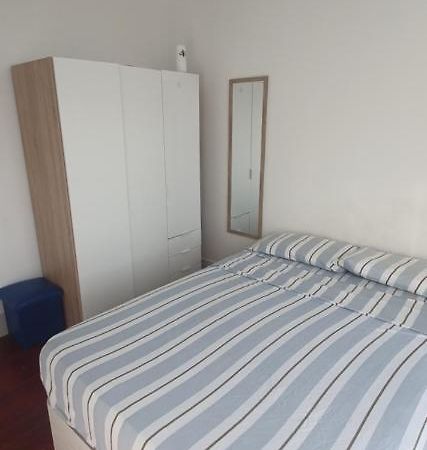 Апартаменти Habitacion Pequena Con Balcon Віго Екстер'єр фото